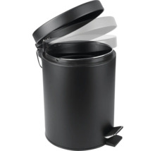 Poubelle à pédale noire avec couvercle ouvert.