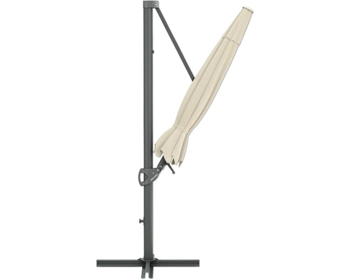 Parasol beige fermé avec support gris