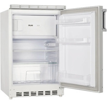 Réfrigérateur ouvert avec étagères et compartiment congélateur