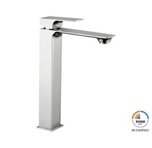 Hoher Waschtischmischer aus Metall