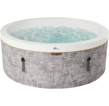 Jacuzzi rond gonflable avec de l'eau