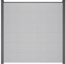 Clôture en béton avec lignes horizontales