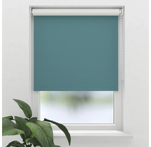Blaugrünes Rollo vor einem Fenster mit Pflanze