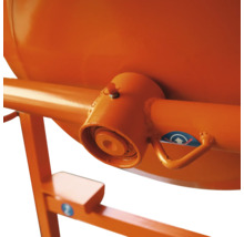 Detailaufnahme einer Betonmischmaschine mit Drehvorrichtung.