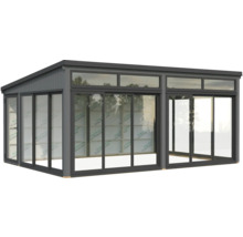 Pavillon spacieux avec portes coulissantes et fenêtres en verre