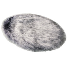 Tapis ovale aspect fourrure