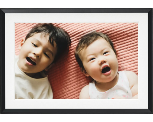 Gerahmtes Foto von zwei Kindern