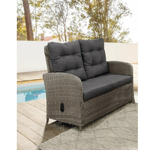 Gartencouch aus Rattan mit grauen Polstern für zwei Personen