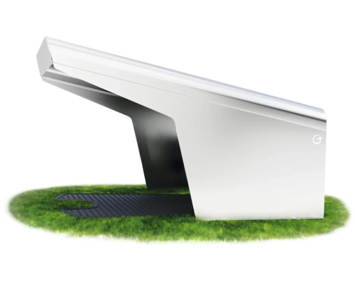 Abri métallique sur pelouse