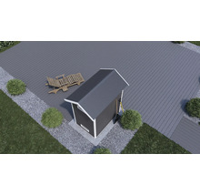 Übersicht eines Gartens mit Gerätehaus, Terrasse und Gartenmöbeln