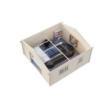 Vue tronquée d'un garage en bois avec voiture, étagère et mur à outils