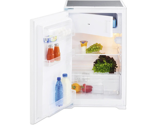 Réfrigérateur ouvert avec divers aliments