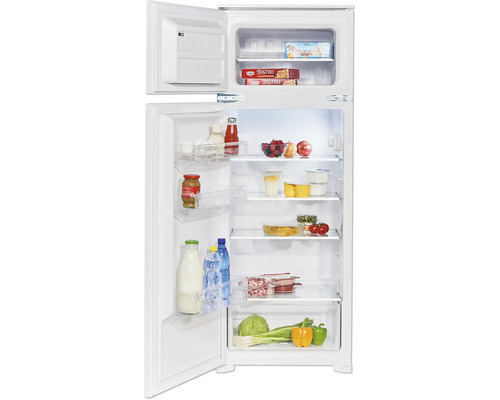 Réfrigérateur ouvert avec des aliments