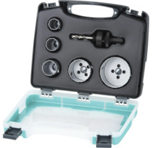 Jeu de scies cloches dans une mallette à outils