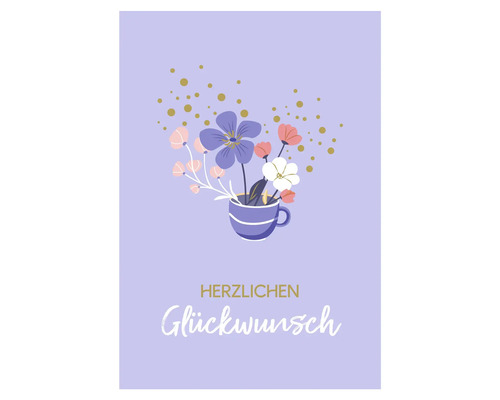 Carte de félicitations avec des fleurs dans une tasse