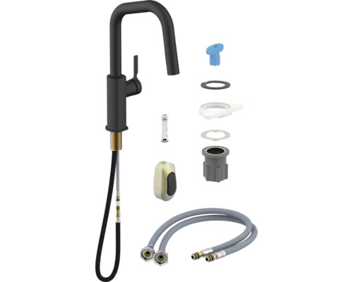 Küchenarmatur mit Zubehör und Anschlussschläuchen