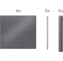 Quatre éléments de clôture et dix poteaux de clôture