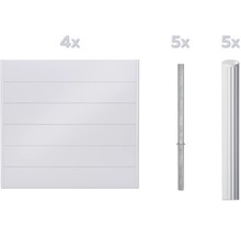 Quatre éléments de clôture, une barre de maintien et un poteau de clôture