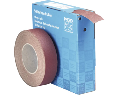 Rouleau de bande abrasive à côté d'un emballage de rouleaux de bande abrasive de Pferd