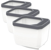 Trois pots à herbes en plastique