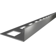 Profilé de carreaux en métal avec évidements