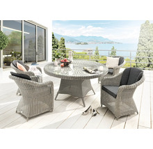 Gartensitzgruppe mit rundem Tisch und vier Stühlen auf einer Terrasse mit Seeblick