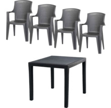 Salon de jardin en anthracite composé de quatre chaises empilables en plastique aspect rotin avec accoudoirs et une table carrée.