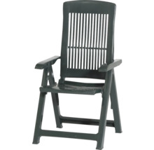 Fauteuil de jardin pliant en plastique vert foncé avec dossier haut, accoudoirs et lattes verticales.
