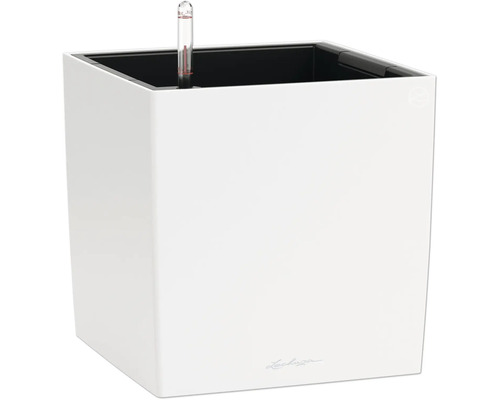 Pot de fleurs carré blanc avec indicateur de niveau d'eau.
