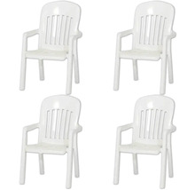 Lot de quatre chaises de jardin blanches empilables en plastique avec accoudoirs.