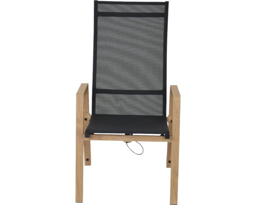Chaise de jardin à dossier haut avec structure en bois, accoudoirs et revêtement en maille noire pour l'assise et le dossier.