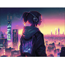 Eine Person mit Kopfhörern und Jacke blickt auf eine städtische Skyline.