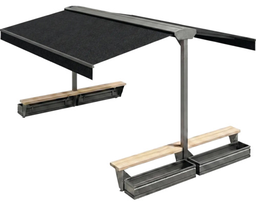 Groupe de sièges avec store, bancs en bois et jardinières