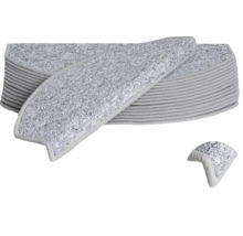 Marches d'escalier en textile empilées