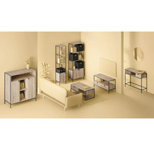 Salon avec canapé, table basse, buffet, console et étagères au design moderne