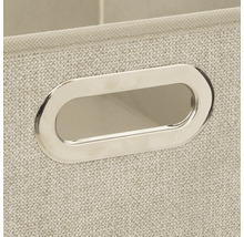 Gros plan d'un panier de rangement en tissu avec poignée