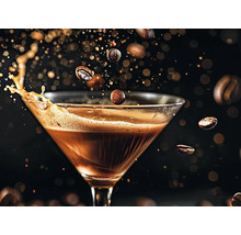 Espresso Martini mit Kaffeebohnen