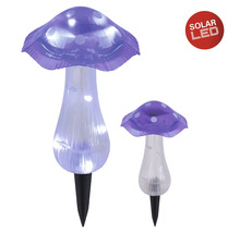 Zwei Pilz Solarleuchten zur Gartenbeleuchtung