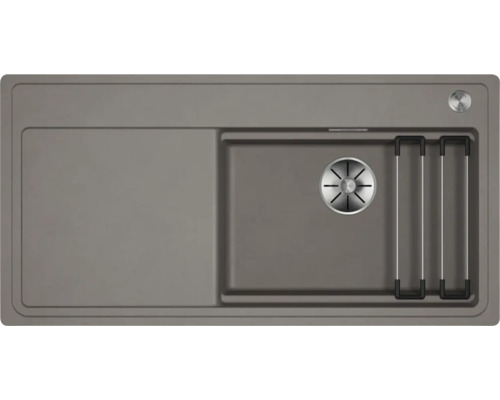 Spüle mit Abtropffläche und Spülbecken