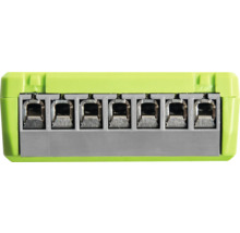 Borne de raccordement à sept pôles avec contacts métalliques pour installations électriques.