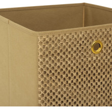 Vue détaillée d'une boîte en tissu avec insert tissé et oeillet métallique