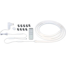Neon LED-Streifen Set mit flexiblem Lichtschlauch, Fernbedienung, Netzadapter und zehn Montageclips.