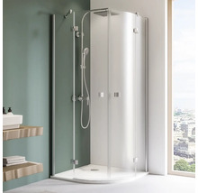 Douche d'angle avec ensemble de douche dans la salle de bain