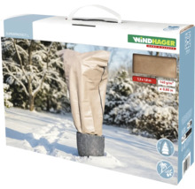 Housse d'hivernage Windhager Superprotect L pour plantes, 1,3 par 1,8 mètre, beige, dans un paysage de jardin enneigé sur l'emballage du produit.