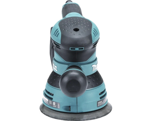 Ponceuse excentrique Makita avec poignée ergonomique et raccord pour aspiration des poussières.