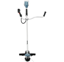 Makita Akku-Motorsense mit Zweihandgriff und Fadenkopf für die Gartenarbeit.