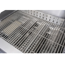Détail d'une grille de barbecue en acier inoxydable