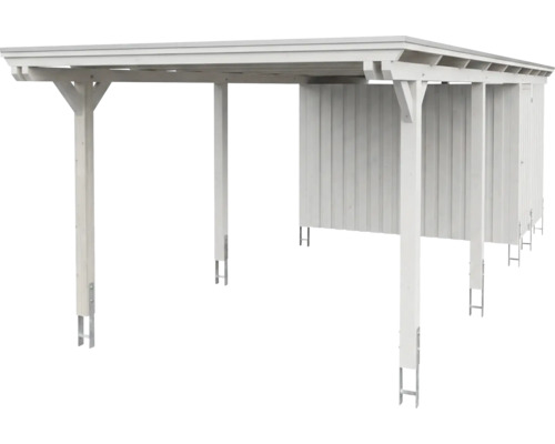Carport blanc en bois avec toit plat et remise intégrée, ancres en H pour la fixation incluses.