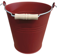 Seau en métal avec poignée en bois