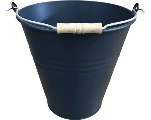 Seau en métal avec poignée en bois